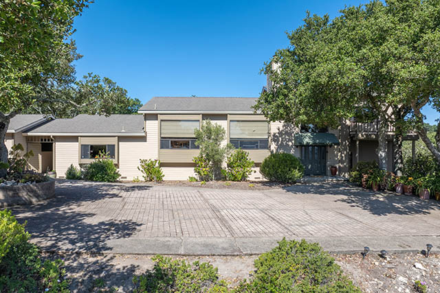 25940 Colt Lane, Carmel Valley, California