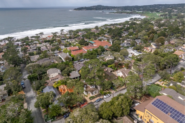 Aerial view of Casanova 3 NW 9th St showing the property's prime location and proximity to the ocean.